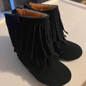 Monkey Feet Black Fringe Boots. Size 18-24.